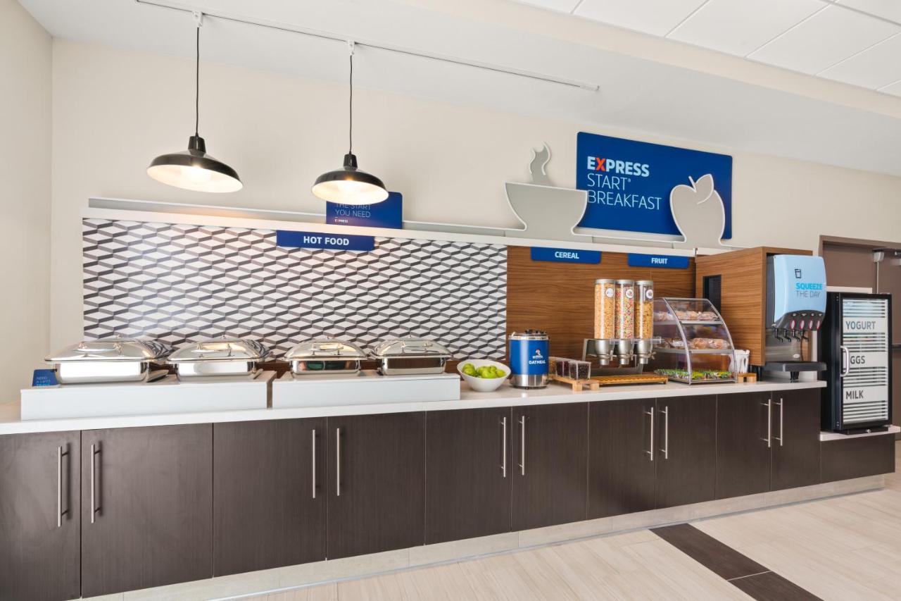 Holiday Inn Express & Suites - Suisun City By Ihg Luaran gambar